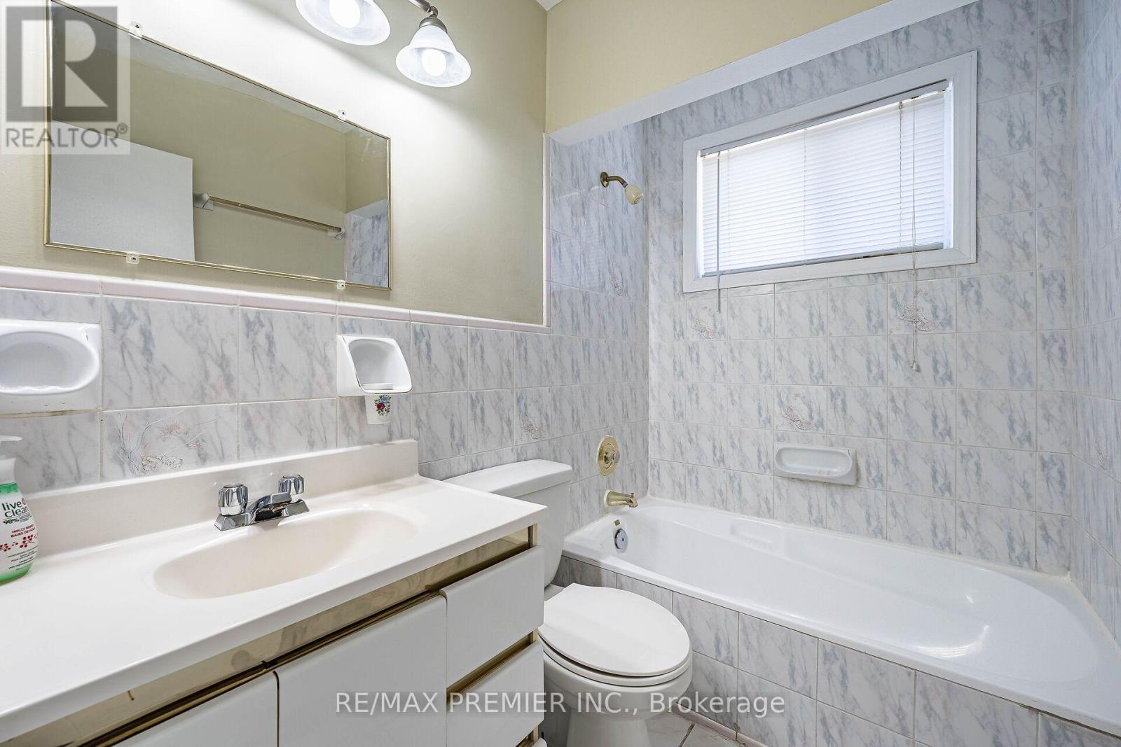 5 Valois Court, Toronto, ON