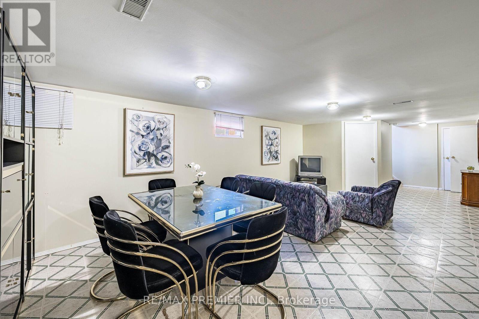 5 Valois Court, Toronto, ON