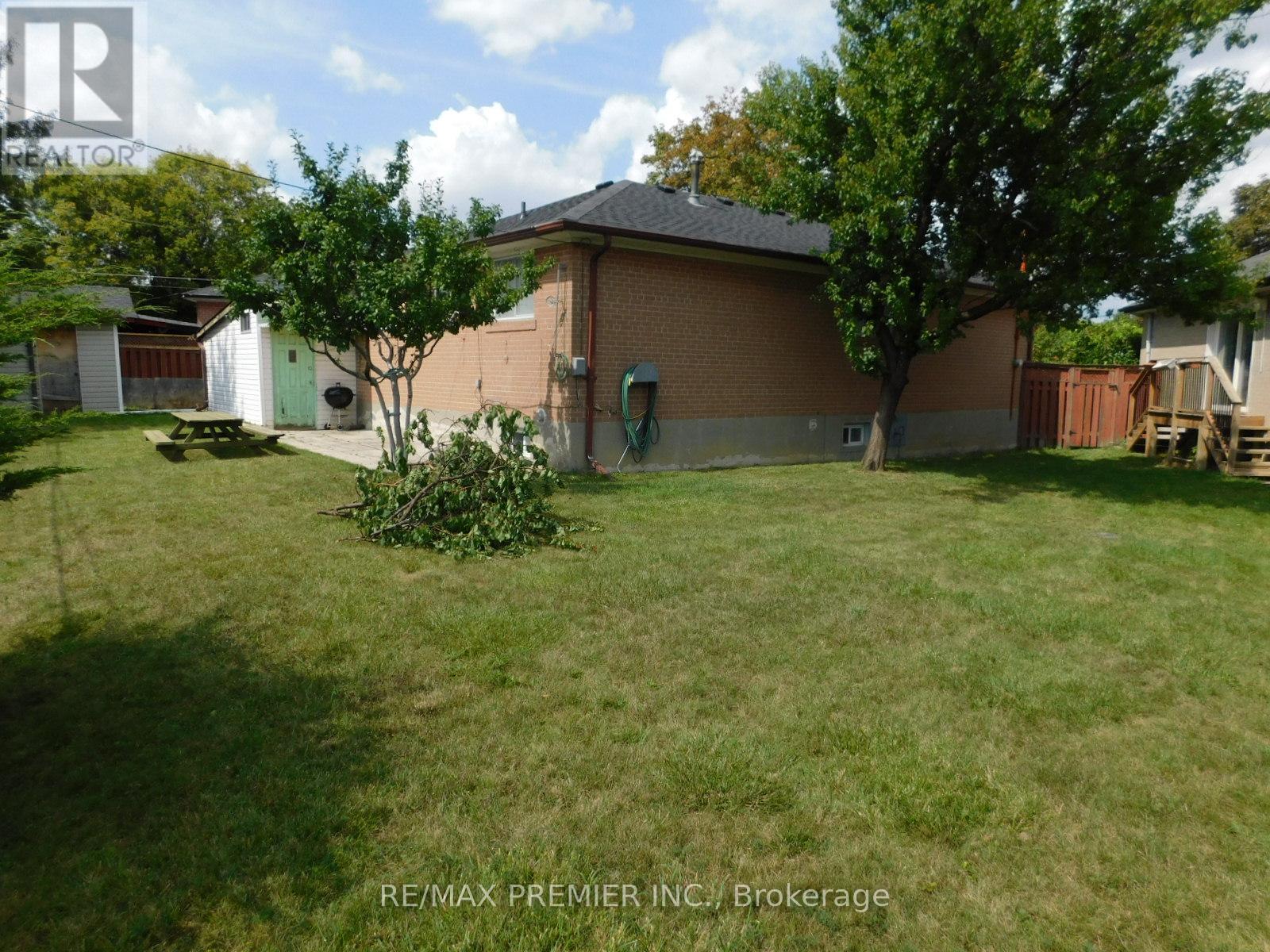 5 Valois Court, Toronto, ON