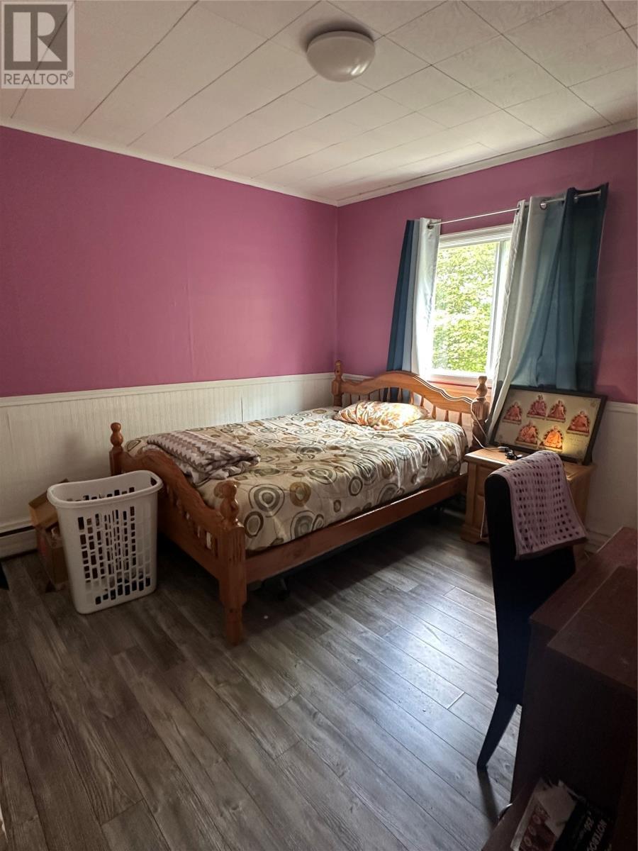 12 Blatch Avenue, St. John'S, NL - Indoor Photo Showing Bedroom