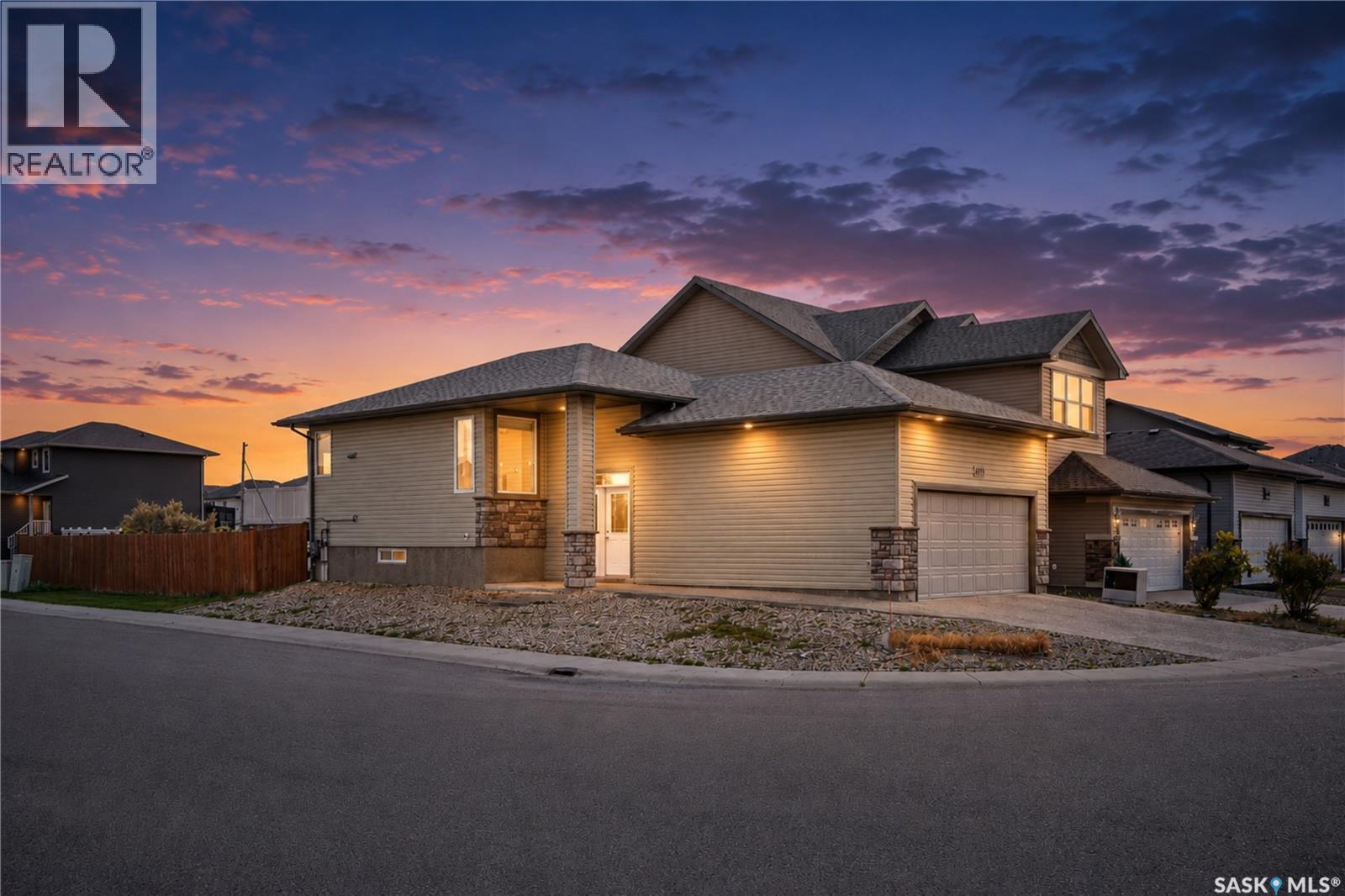 4573 Padwick Road, Regina, SK - Outdoor