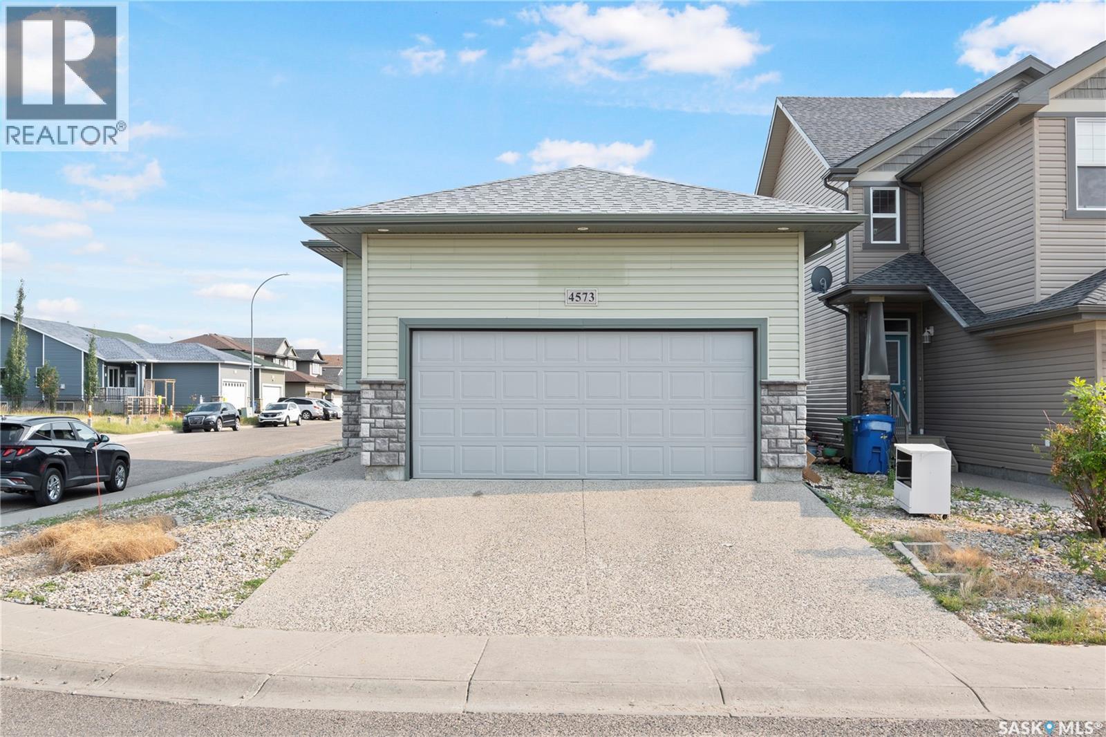 4573 Padwick Road, Regina, SK - Outdoor