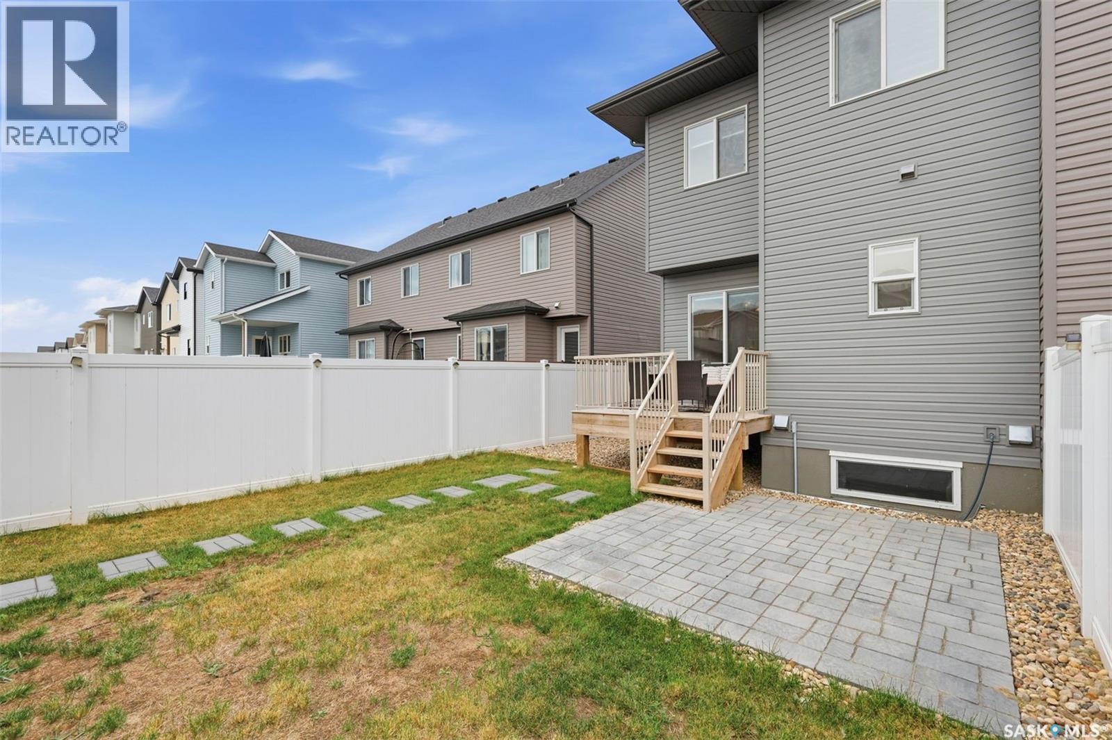 605 Feheregyhazi Boulevard, Saskatoon, SK - Outdoor