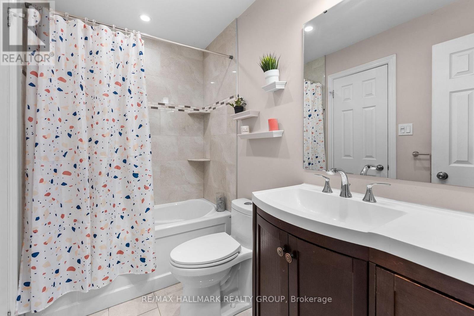 1446 Deavy Way, Ottawa, ON - Indoor Photo Showing Bathroom