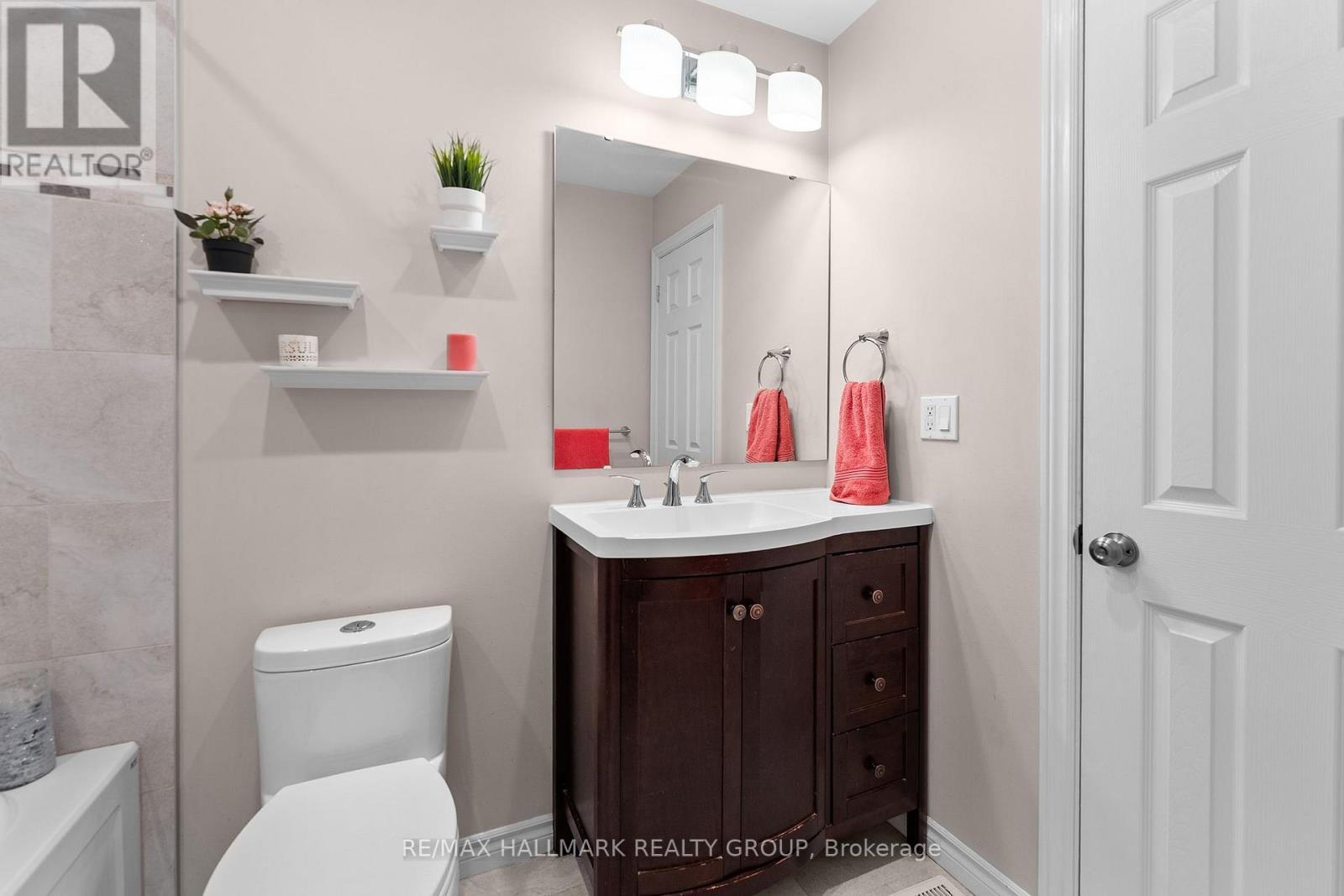 1446 Deavy Way, Ottawa, ON - Indoor Photo Showing Bathroom
