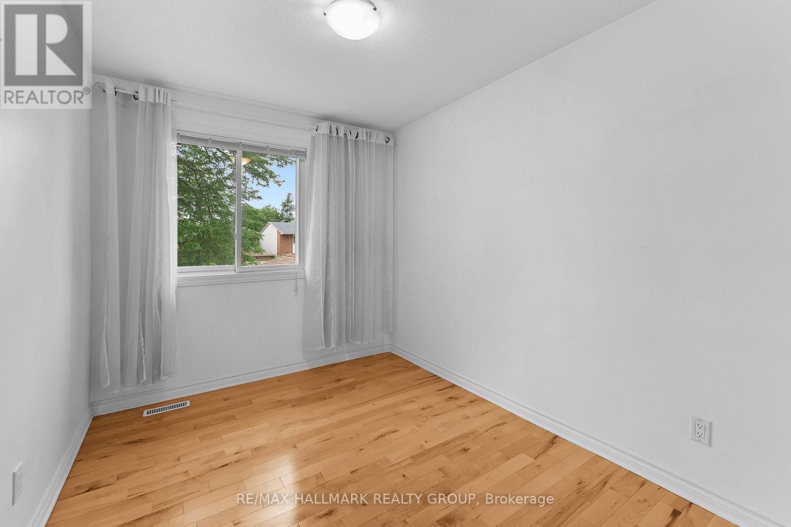 1446 Deavy Way, Ottawa, ON - Indoor Photo Showing Other Room