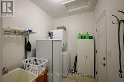 Spacious Mud/Laundry Room - 