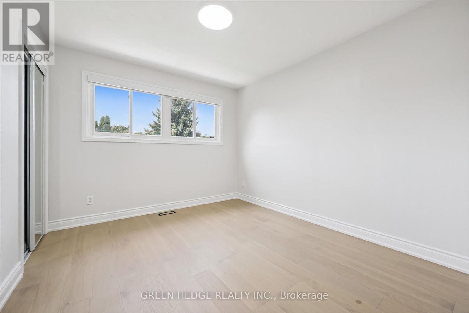 385 Village Crescent, Kitchener, ON - Indoor Photo Showing Other Room