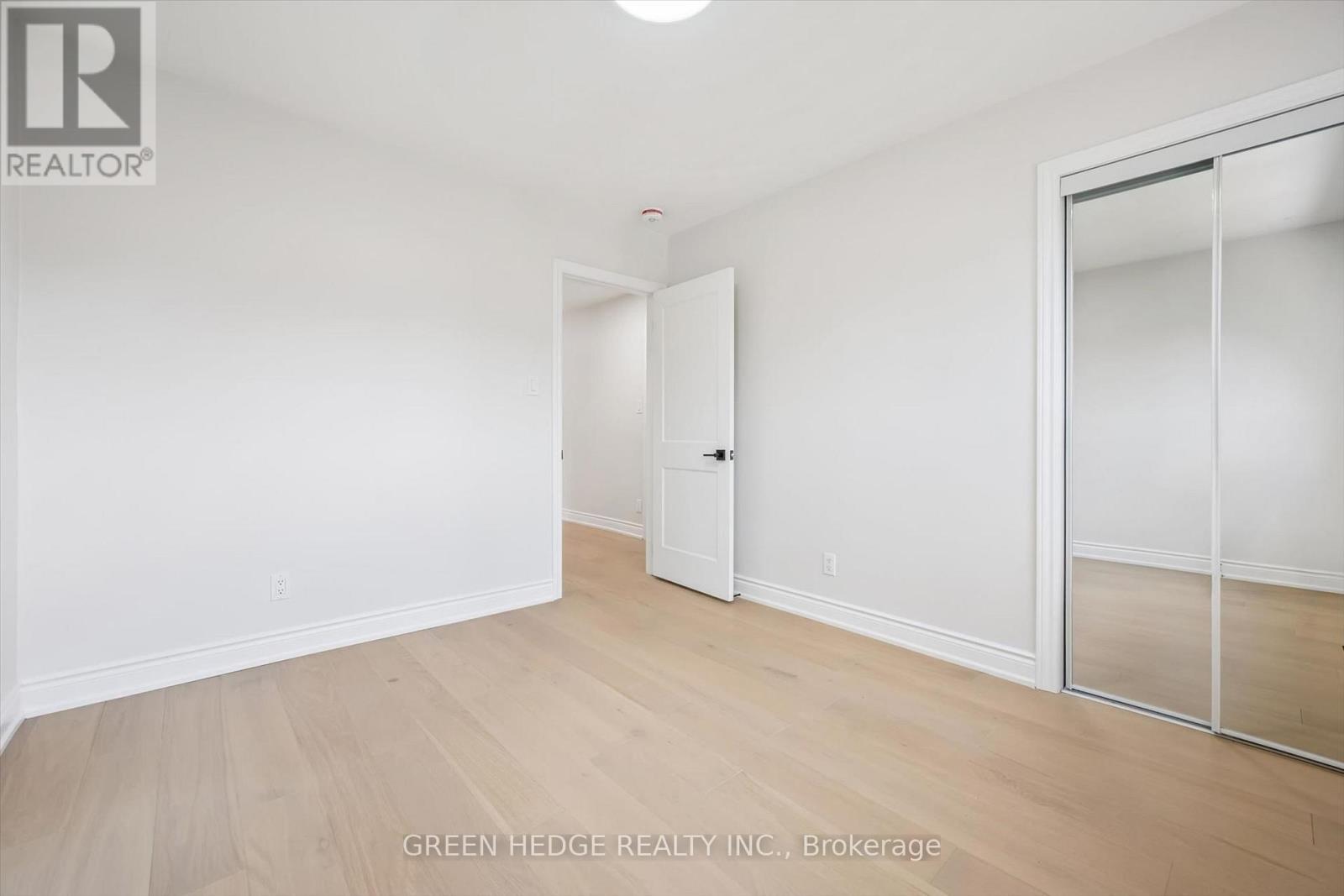 385 Village Crescent, Kitchener, ON - Indoor Photo Showing Other Room