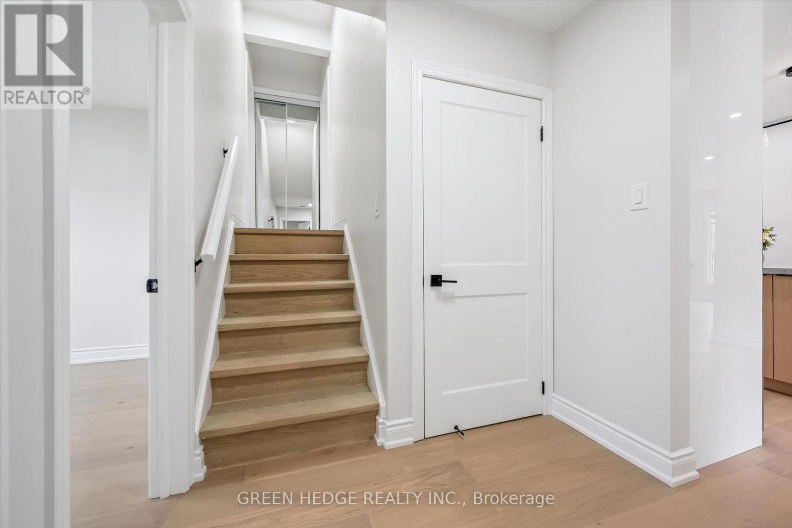385 Village Crescent, Kitchener, ON - Indoor Photo Showing Other Room