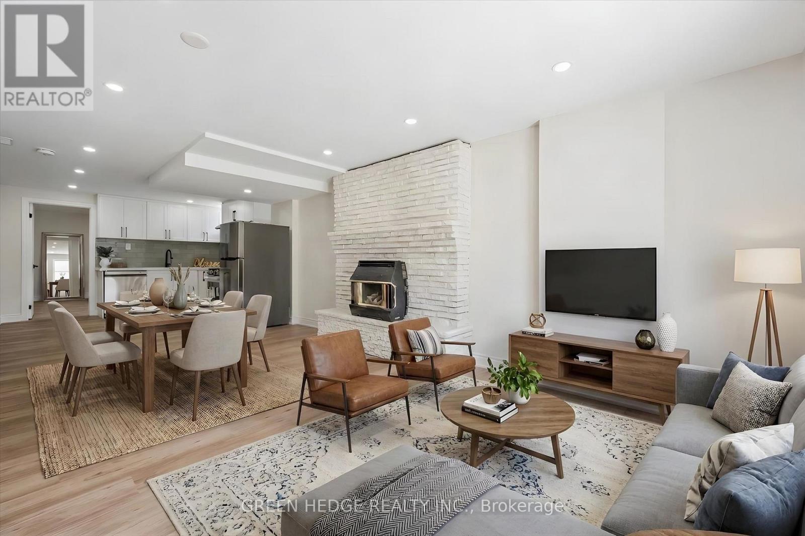 Virtual Staging - 385 Village Crescent, Kitchener, ON - Indoor Photo Showing Living Room