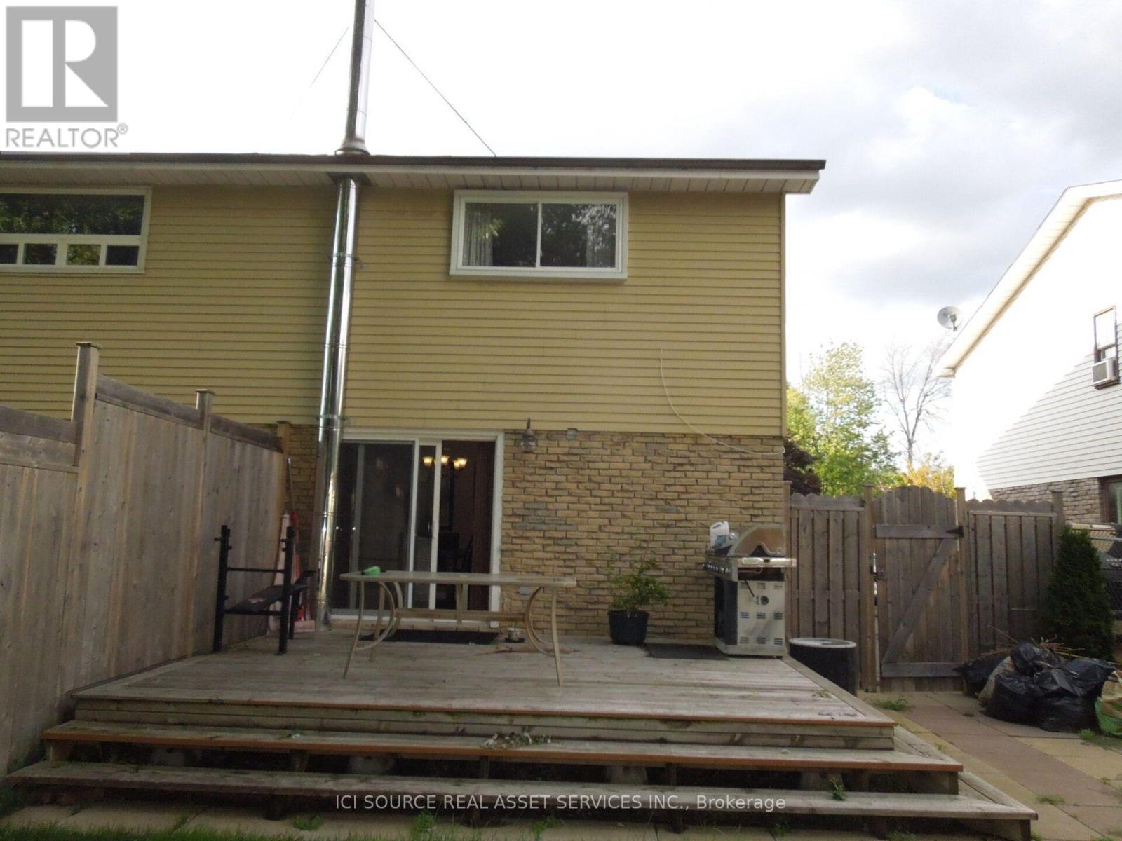 129 Ormond Drive, Oshawa, ON - Outdoor With Deck Patio Veranda With Exterior