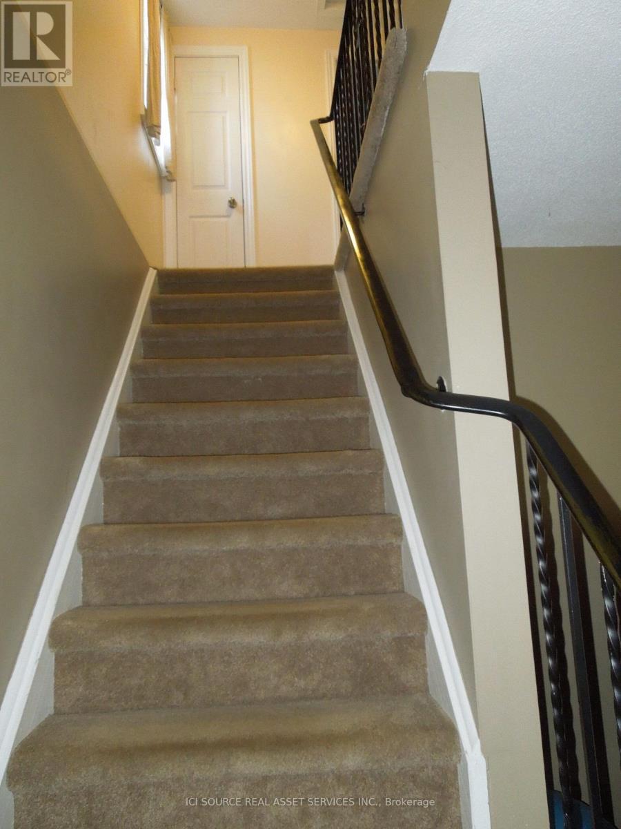 129 Ormond Drive, Oshawa, ON - Indoor Photo Showing Other Room