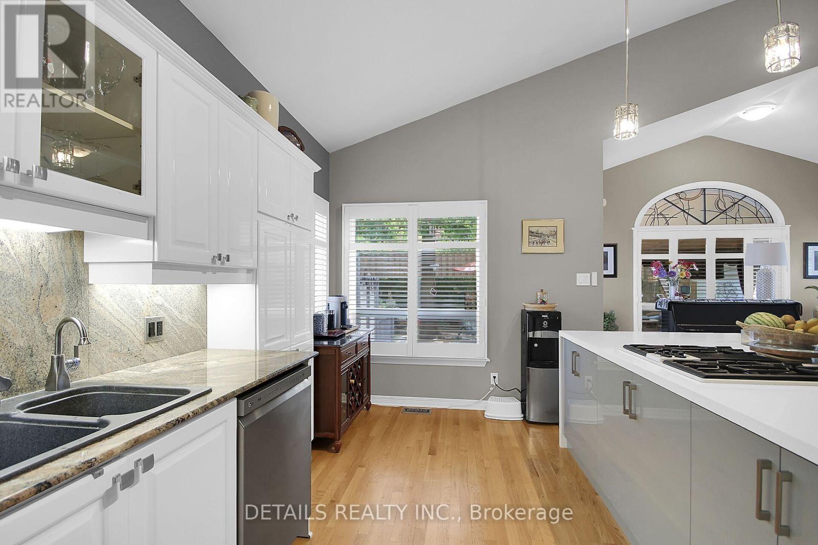 65 Kimberwick Crescent, Ottawa, ON - Indoor Photo Showing Kitchen With Double Sink
