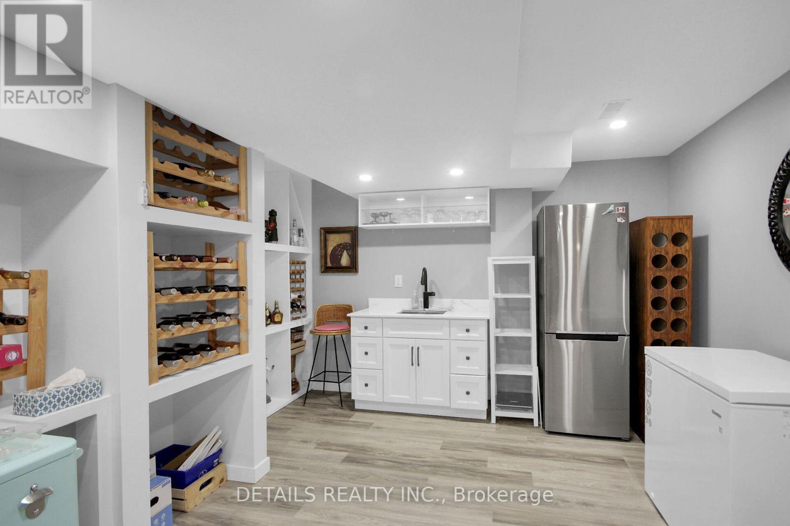 65 Kimberwick Crescent, Ottawa, ON - Indoor Photo Showing Laundry Room