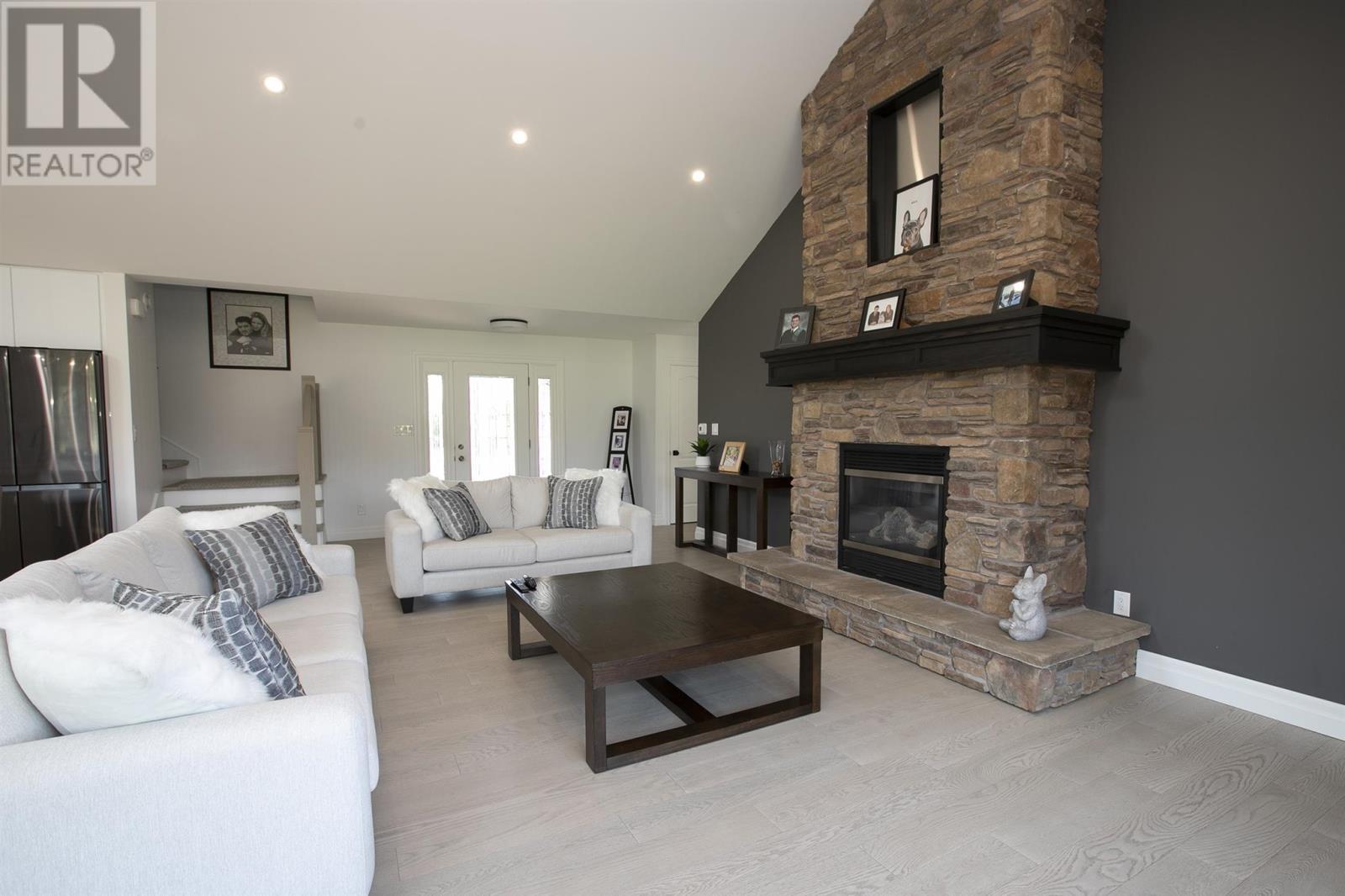 1178 Third Lin, Sault Ste. Marie, ON - Indoor Photo Showing Living Room With Fireplace
