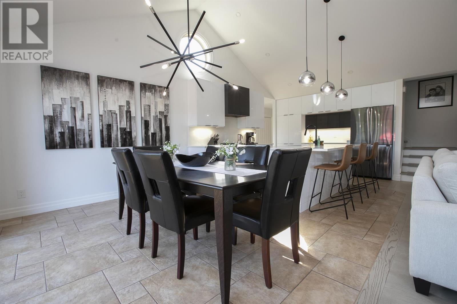 1178 Third Lin, Sault Ste. Marie, ON - Indoor Photo Showing Dining Room