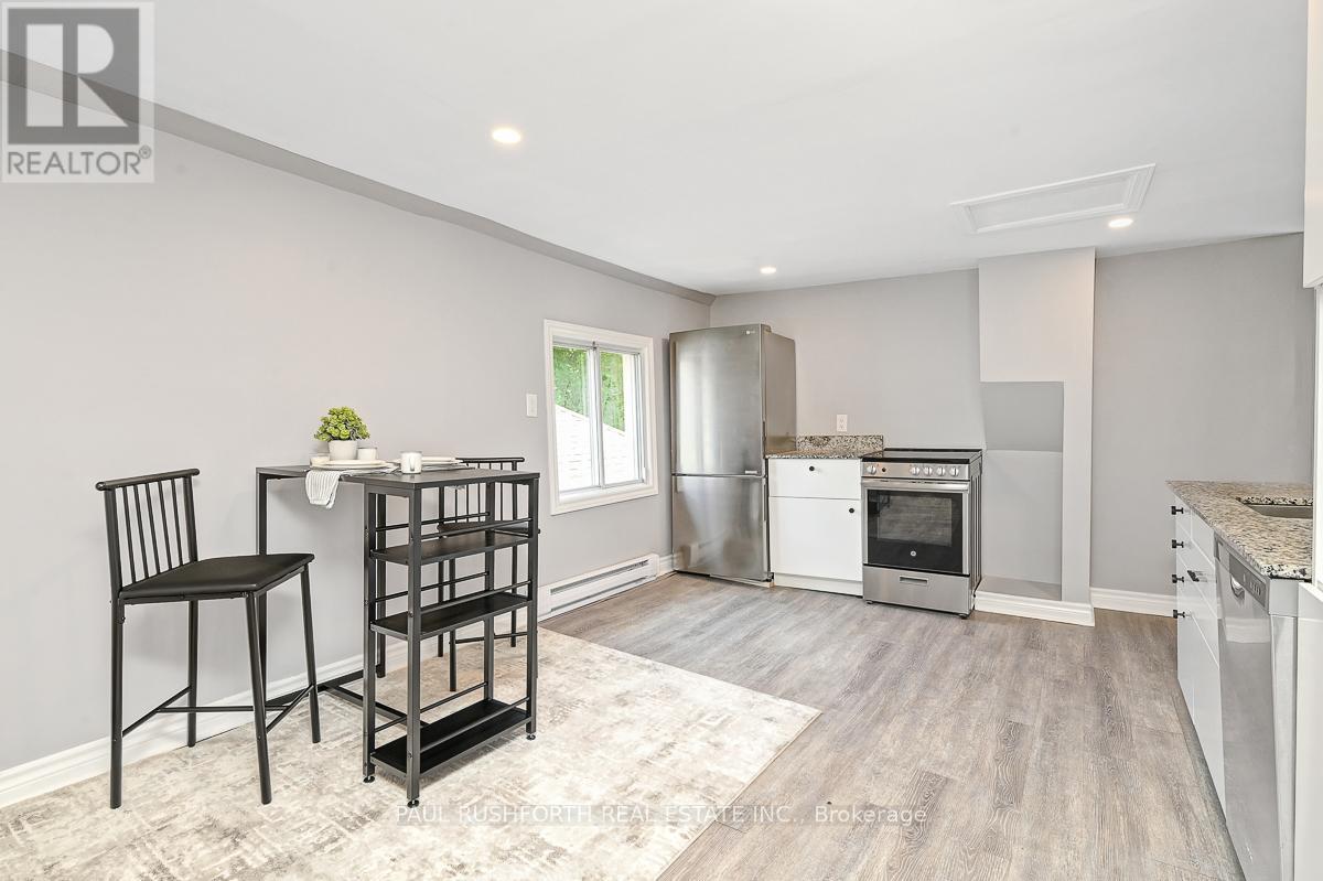 Unit B- Kitchen Eating Area - 978 Admiral Avenue, Ottawa, ON - Indoor Photo Showing Other Room
