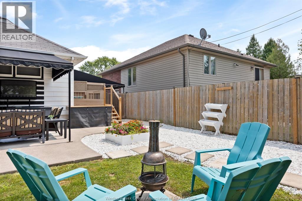 629 Labute, Tecumseh, ON - Outdoor With Deck Patio Veranda With Exterior