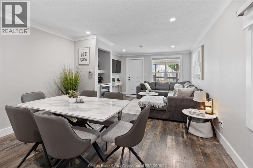 629 Labute, Tecumseh, ON - Indoor Photo Showing Dining Room