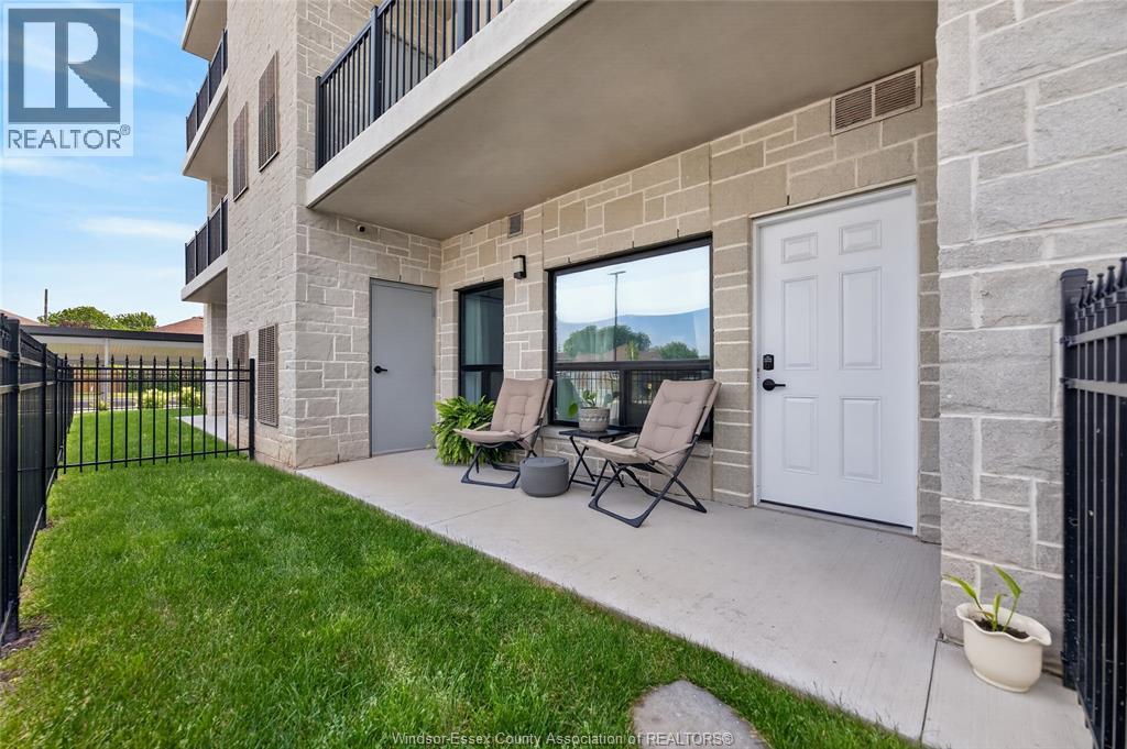3320 Stella Crescent Unit# 109, Windsor, ON - Outdoor With Exterior