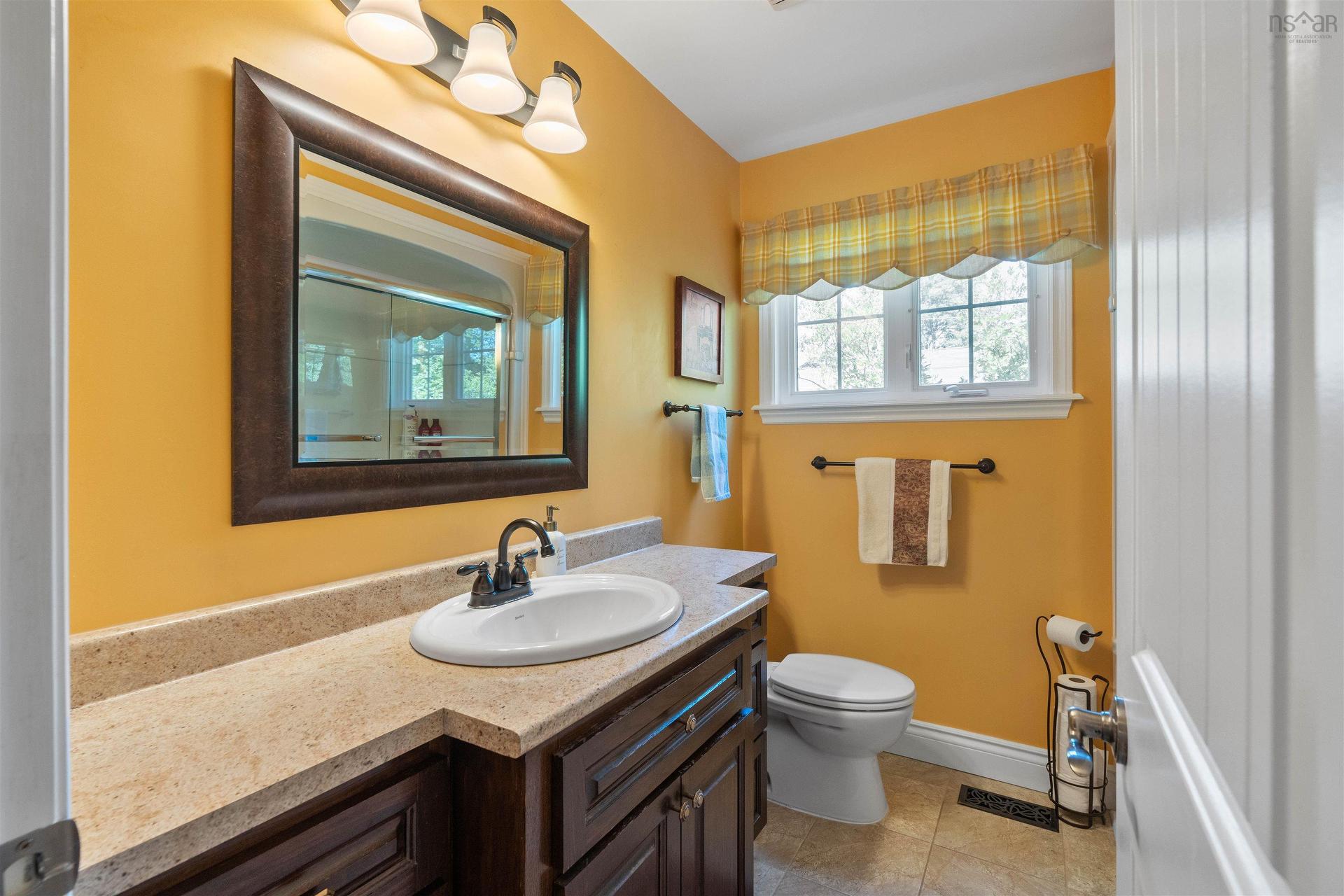 39 Robert Drive, Dartmouth, NS - Indoor Photo Showing Bathroom