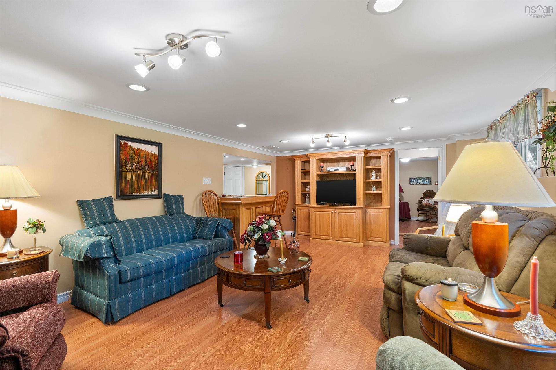 39 Robert Drive, Dartmouth, NS - Indoor Photo Showing Living Room