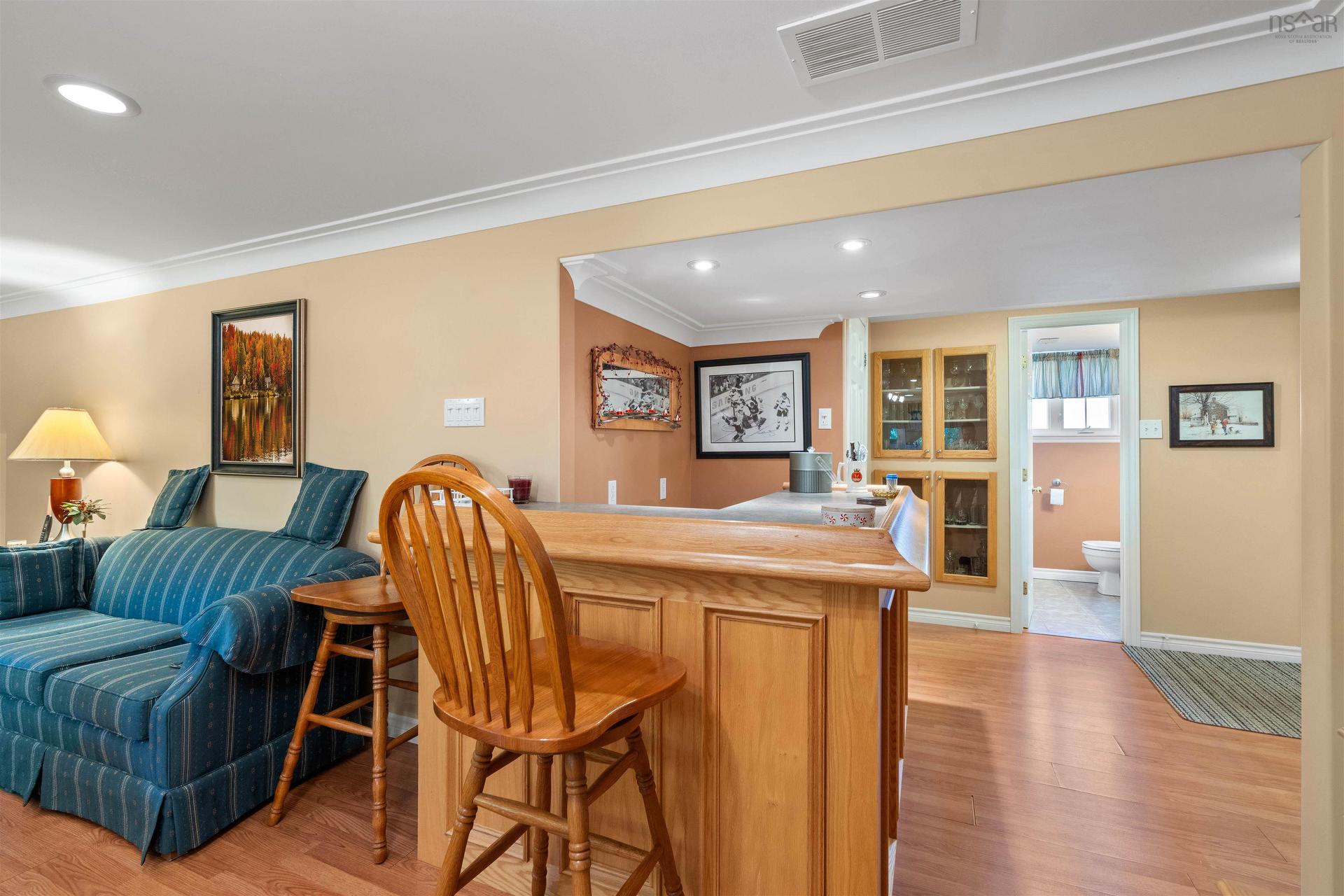 39 Robert Drive, Dartmouth, NS - Indoor