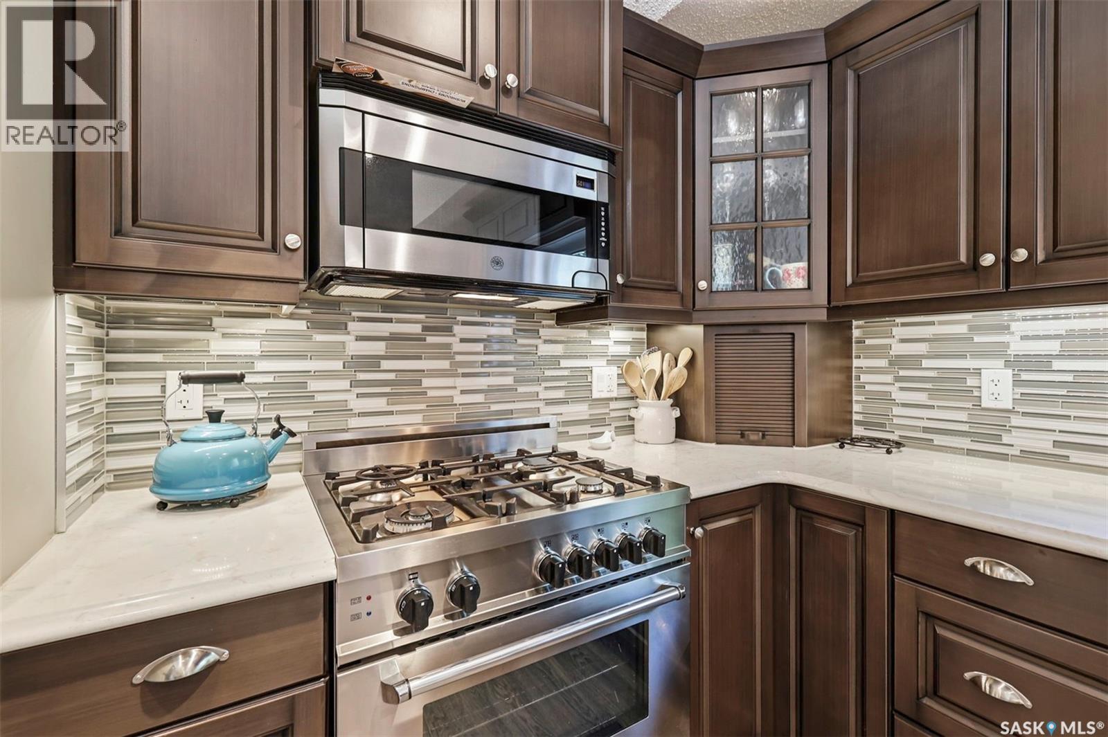 Rural Address / Naismith Acreage, Young, SK - Indoor Photo Showing Kitchen With Upgraded Kitchen