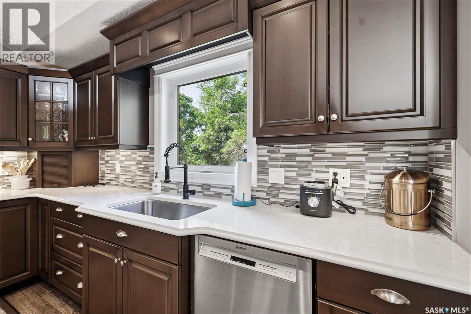 Rural Address / Naismith Acreage, Young, SK - Indoor Photo Showing Kitchen With Upgraded Kitchen