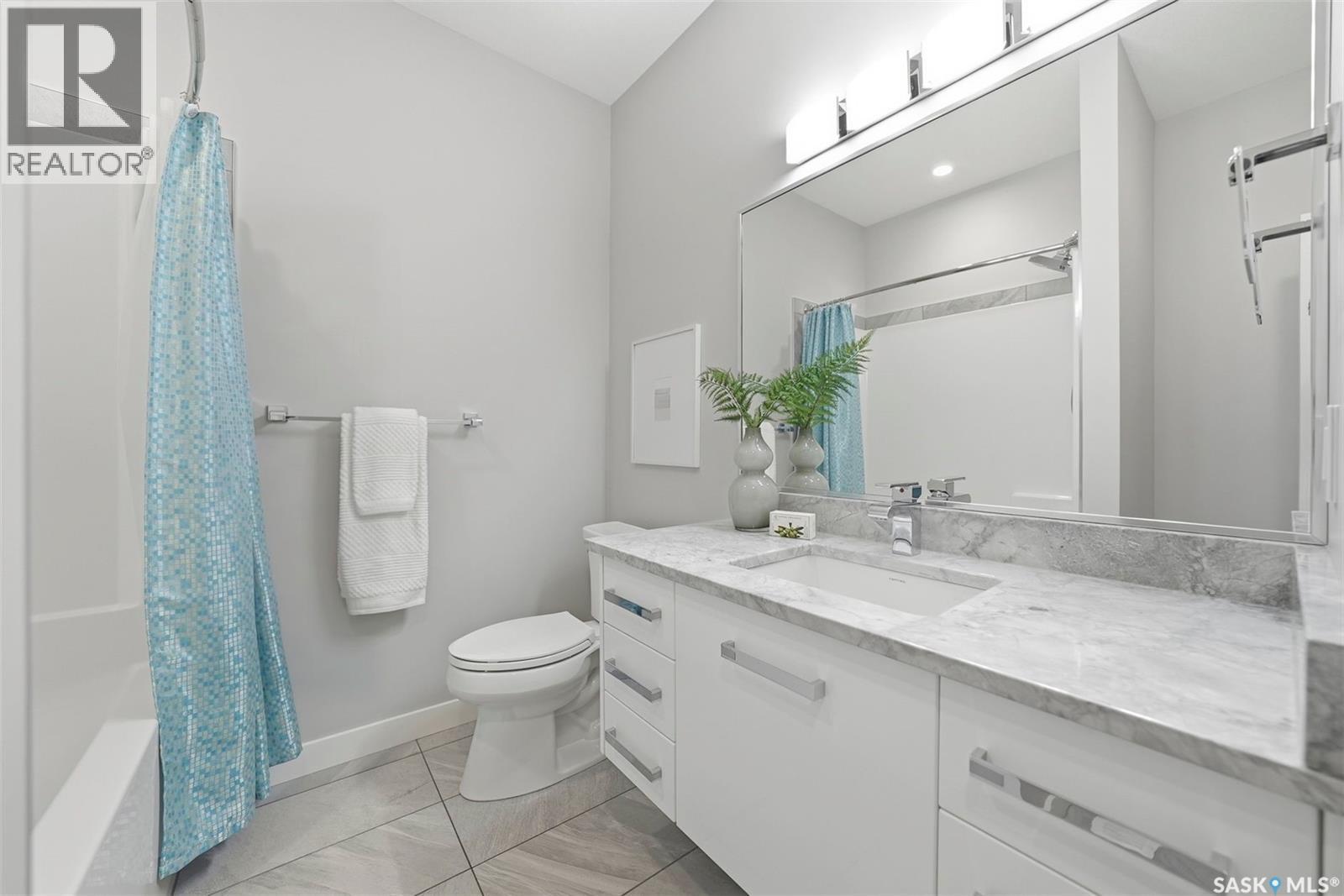 130 Boykowich Bend, Saskatoon, SK - Indoor Photo Showing Bathroom