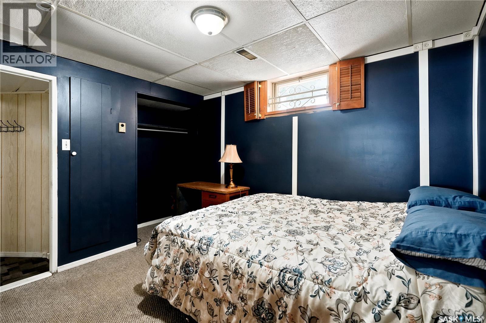 323 Toronto Street N, Regina, SK - Indoor Photo Showing Bedroom