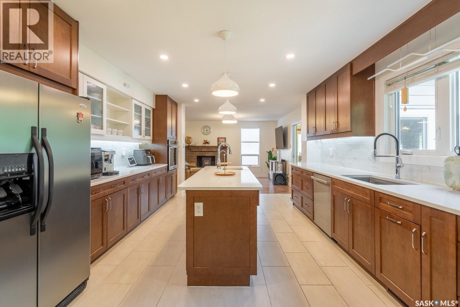 127 Rogers Road, Regina, SK - Indoor Photo Showing Kitchen