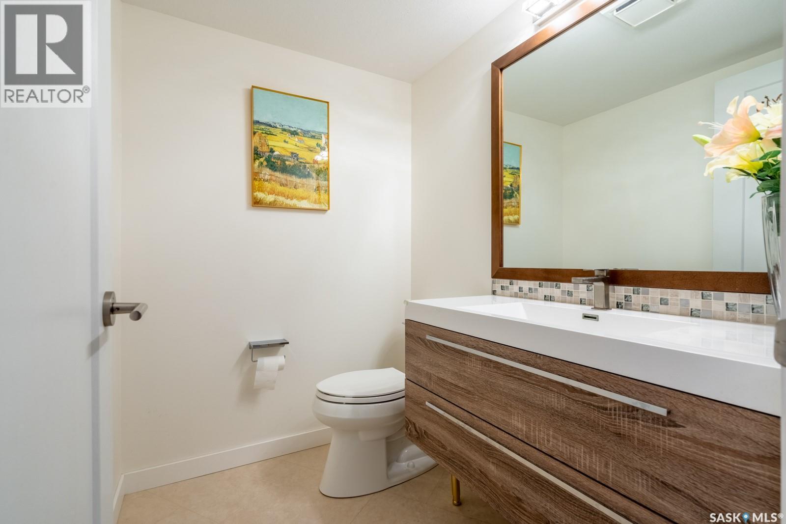 127 Rogers Road, Regina, SK - Indoor Photo Showing Bathroom