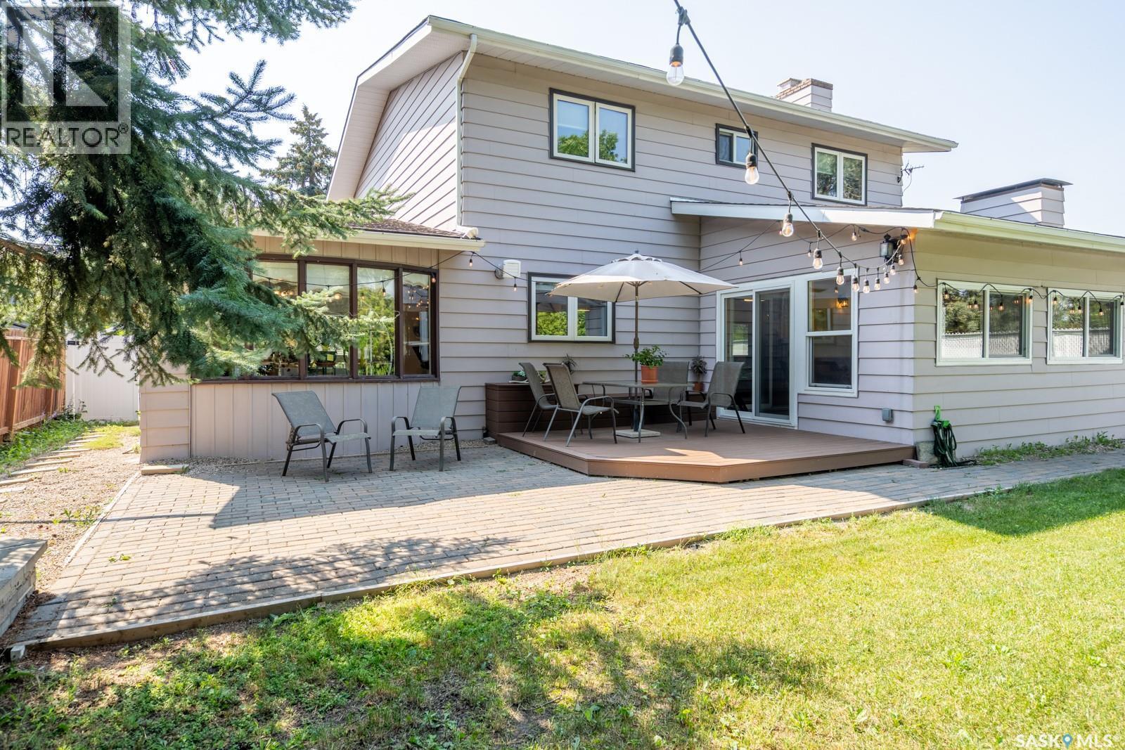 127 Rogers Road, Regina, SK - Outdoor With Deck Patio Veranda