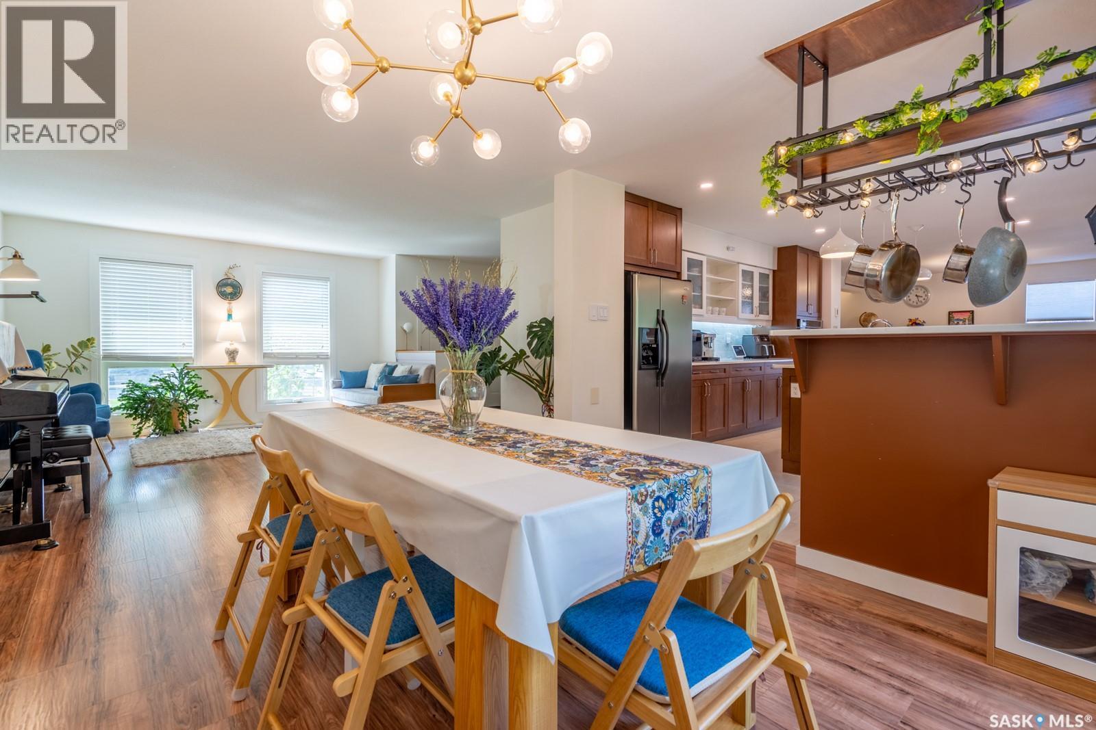 127 Rogers Road, Regina, SK - Indoor Photo Showing Dining Room