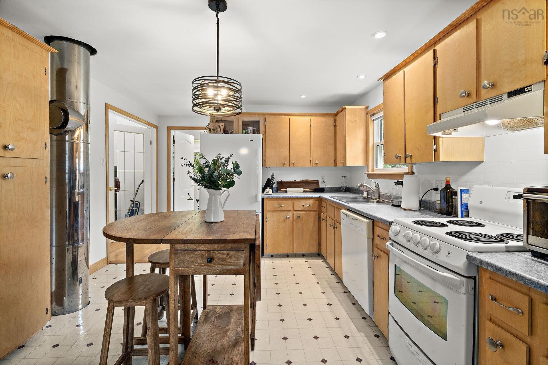 7 Mill Stream Loop, Upper Musquodoboit, NS - Indoor Photo Showing Kitchen With Double Sink