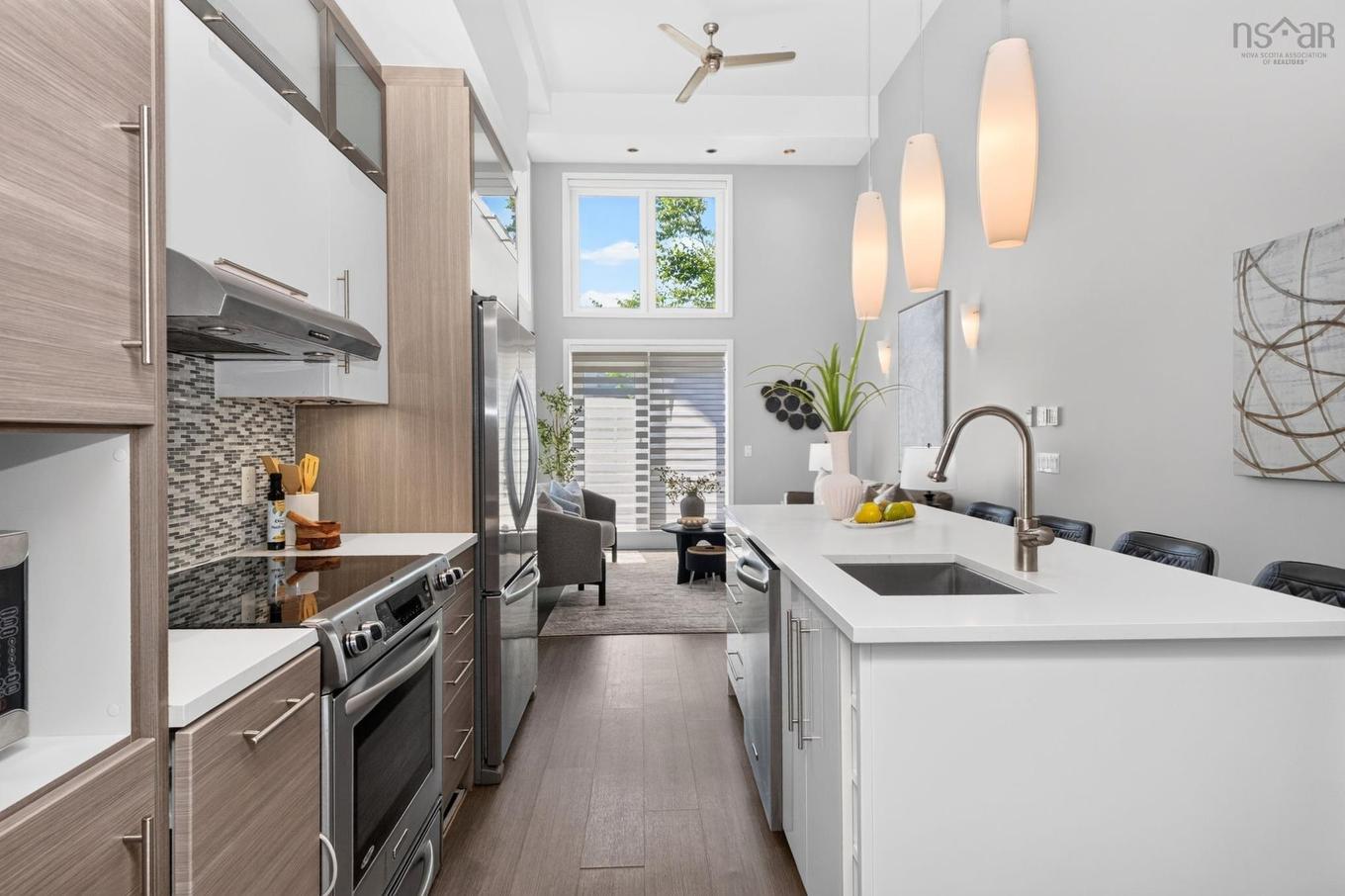 113 5662 Roberts Street, Halifax, NS - Indoor Photo Showing Kitchen With Upgraded Kitchen