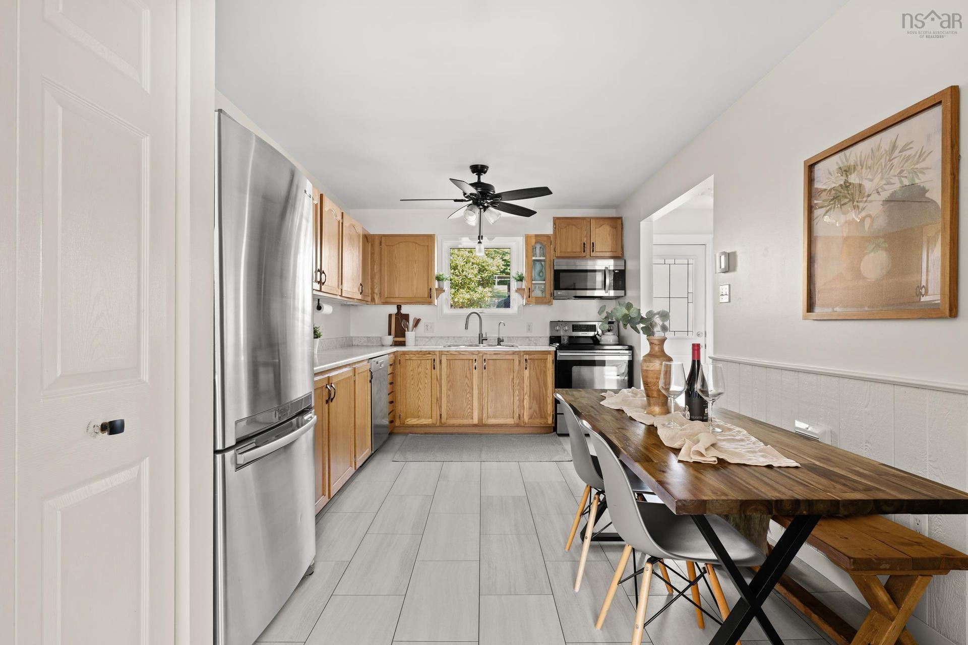 116 Silver Maple Drive Drive, Timberlea, NS - Indoor Photo Showing Kitchen
