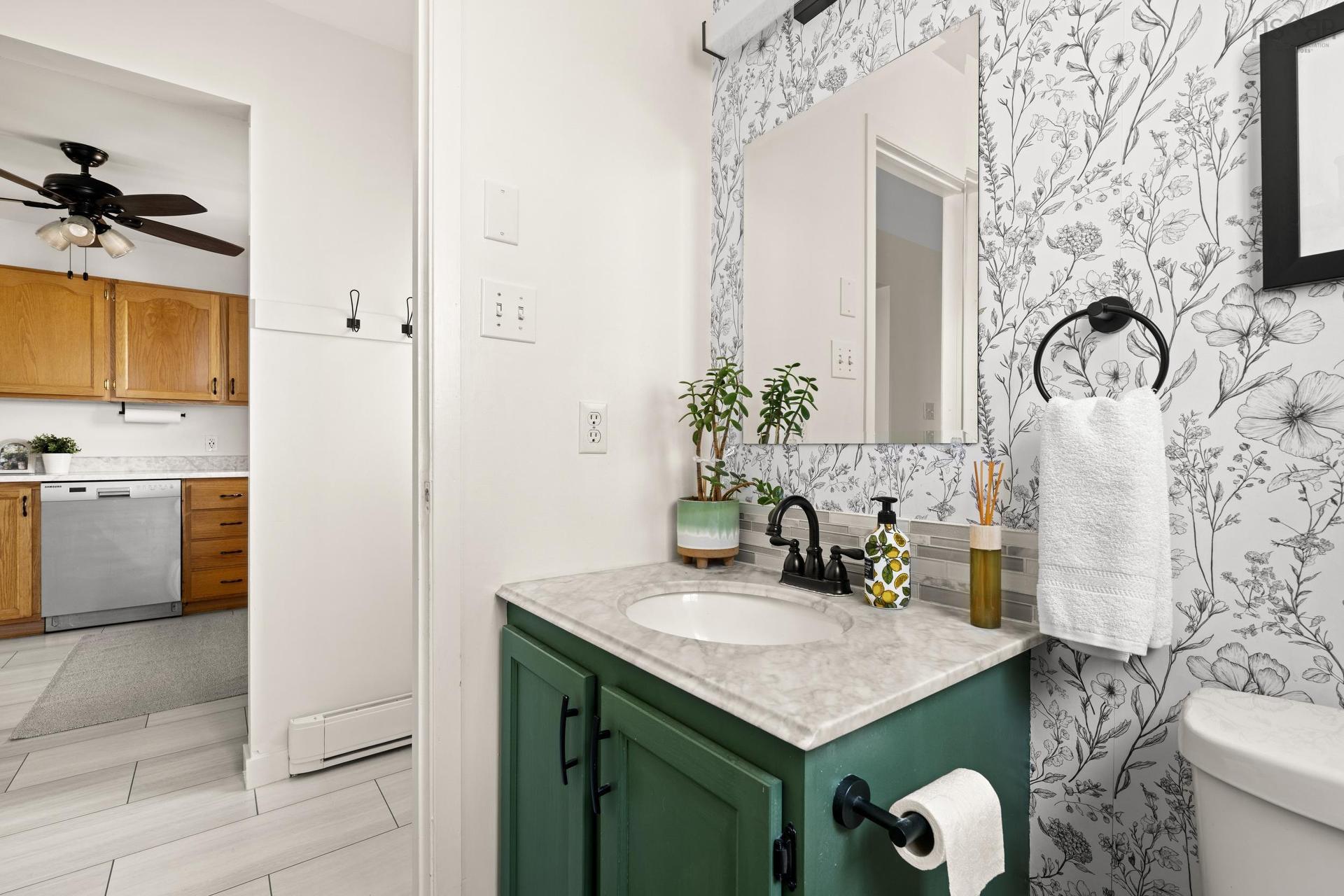 116 Silver Maple Drive Drive, Timberlea, NS - Indoor Photo Showing Bathroom