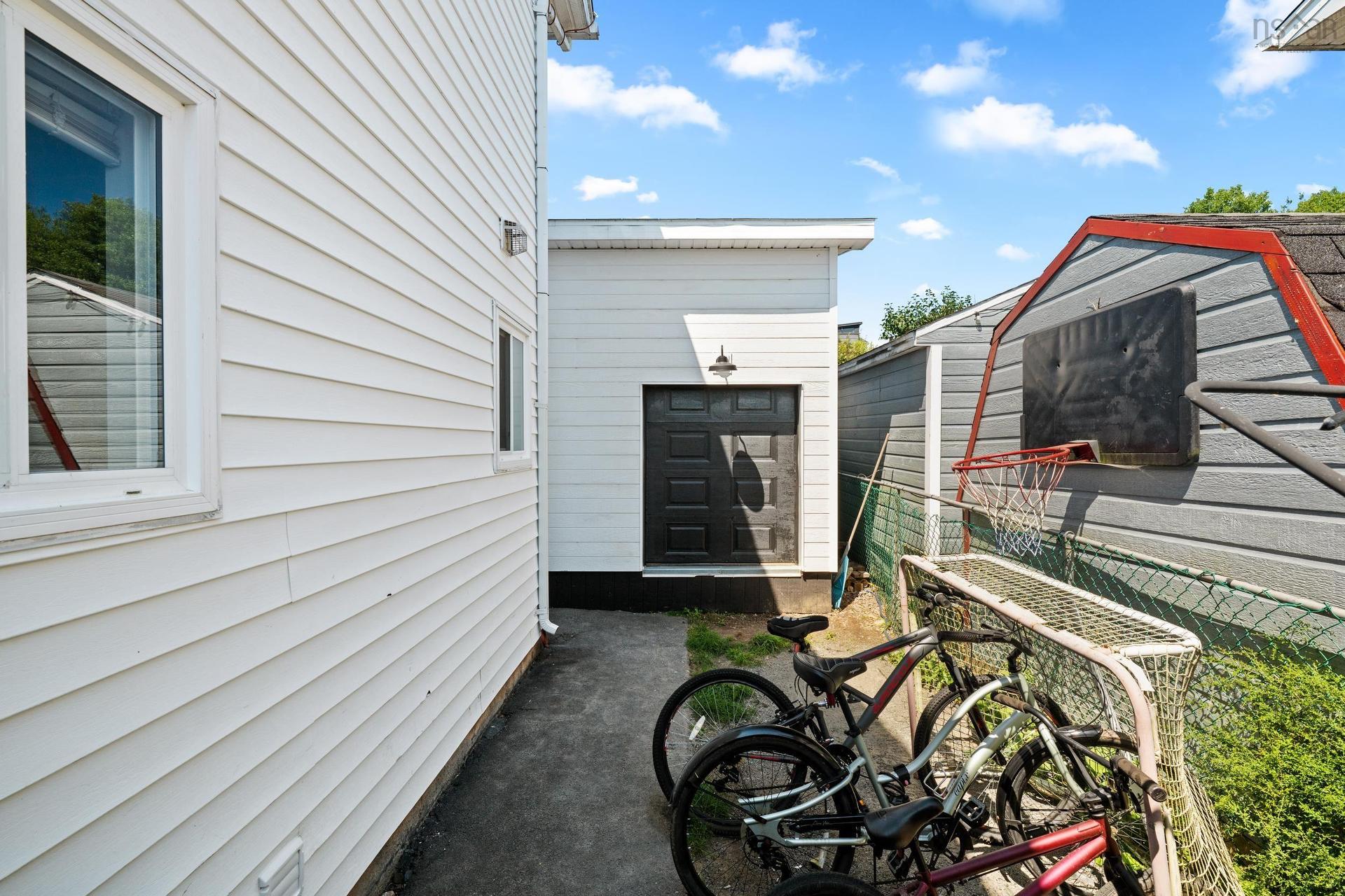 116 Silver Maple Drive Drive, Timberlea, NS - Outdoor With Exterior