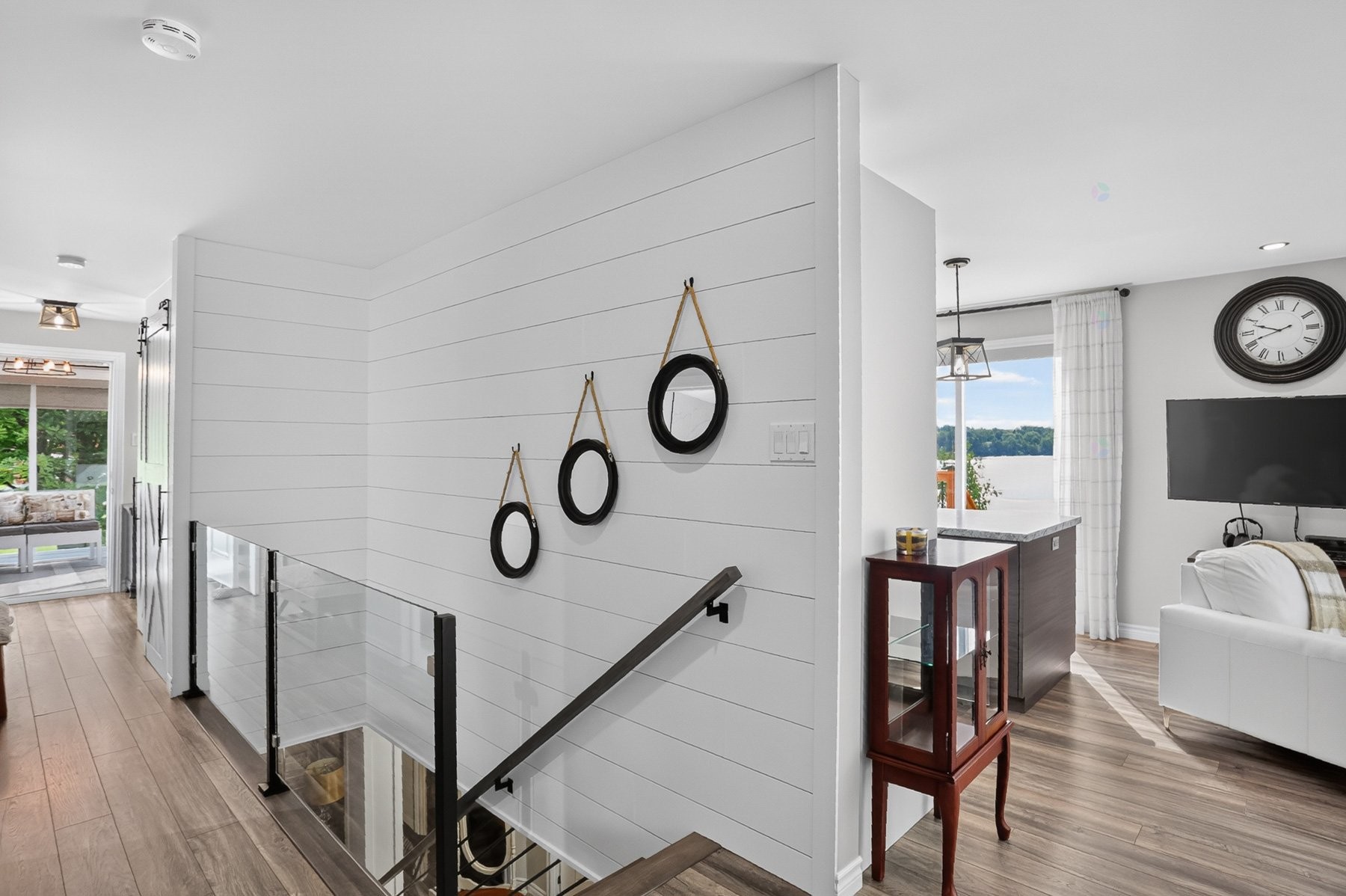 Staircase - 470 11E Avenue, Saint-Tite, QC - Indoor Photo Showing Other Room