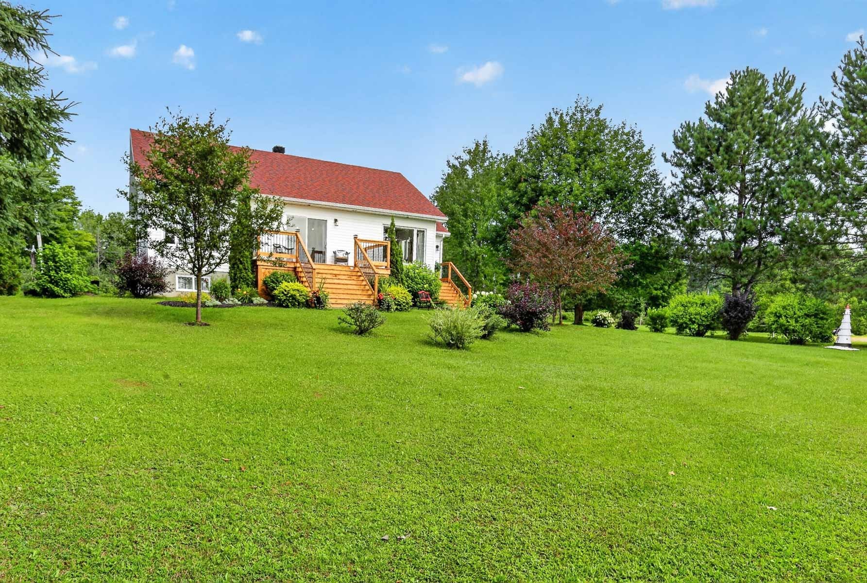 Back of Structure - 470 11E Avenue, Saint-Tite, QC - Outdoor