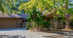 2680 Arbutus Rd Saanich, BC V8N 1W6