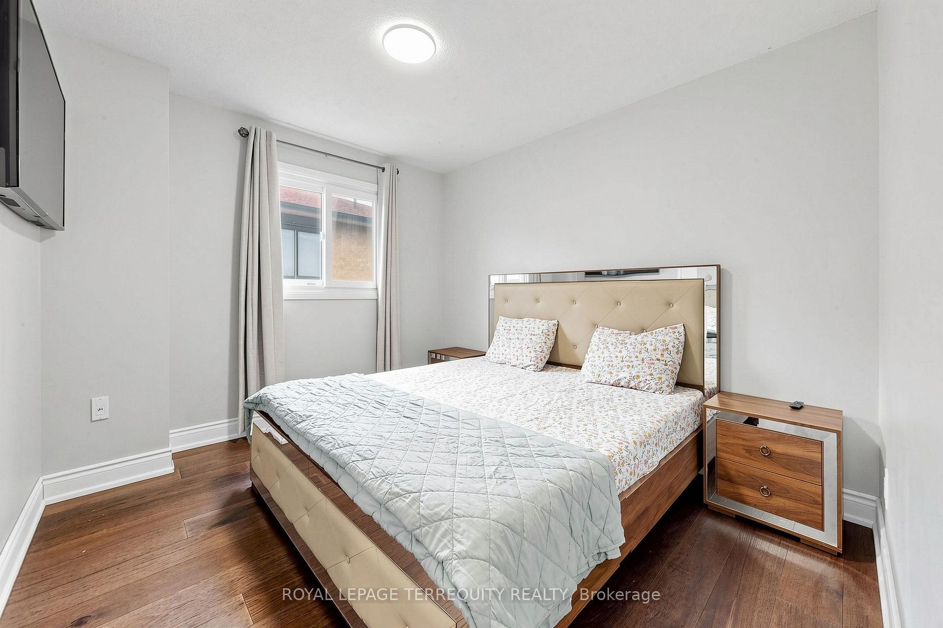 6663 Harlow Road, Mississauga, ON - Indoor Photo Showing Bedroom