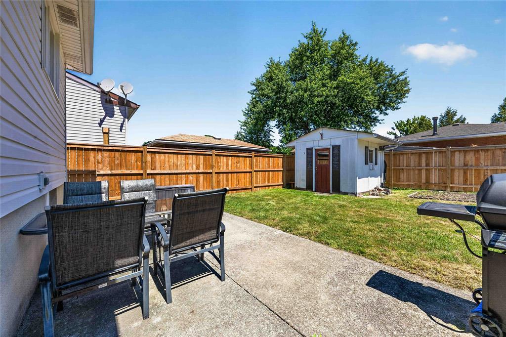 492 Parkdale Crescent, St Clair, ON
