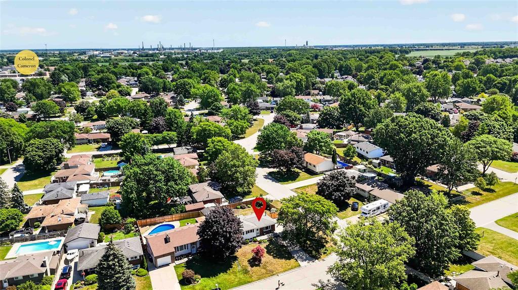 492 Parkdale Crescent, St Clair, ON