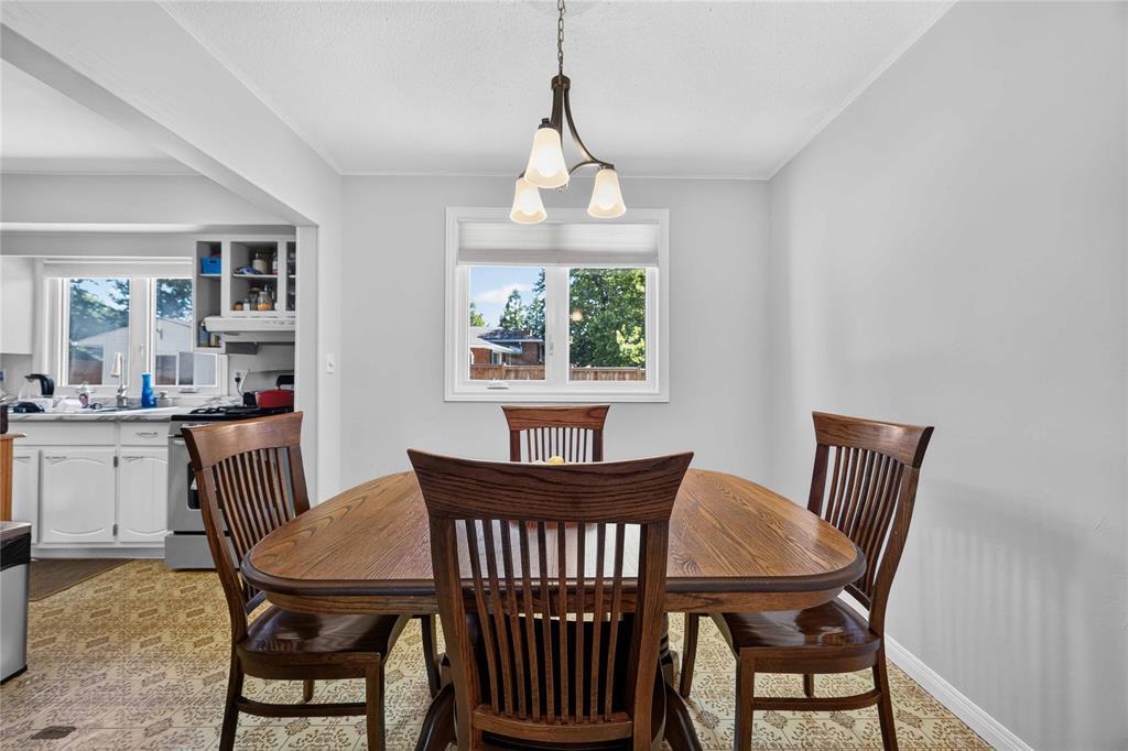 492 Parkdale Crescent, St Clair, ON