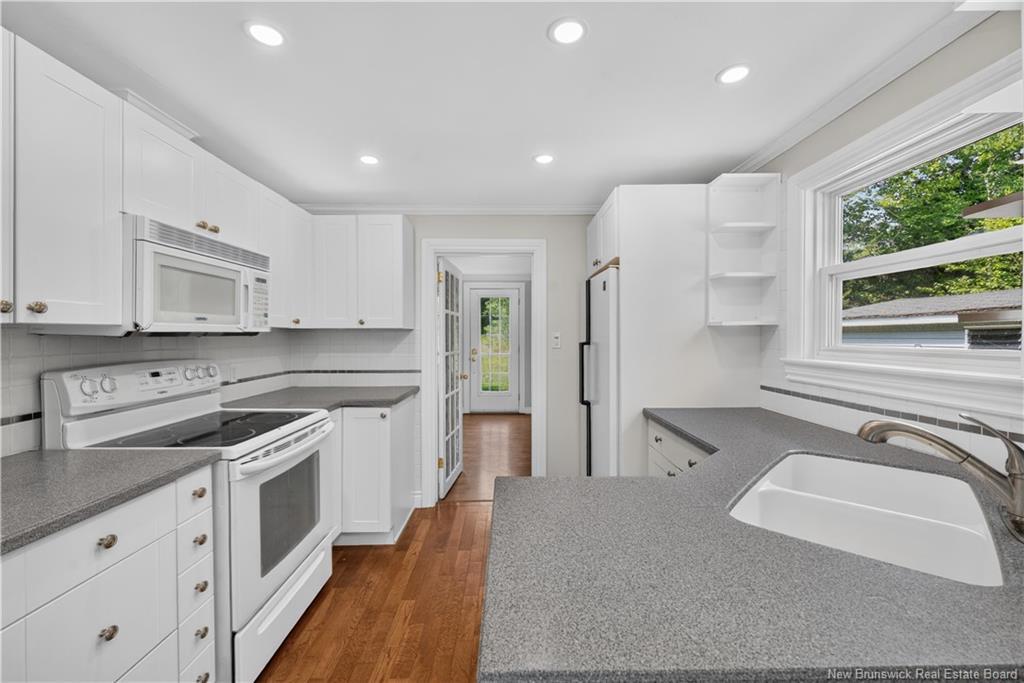 8250 Main, Alma, NB