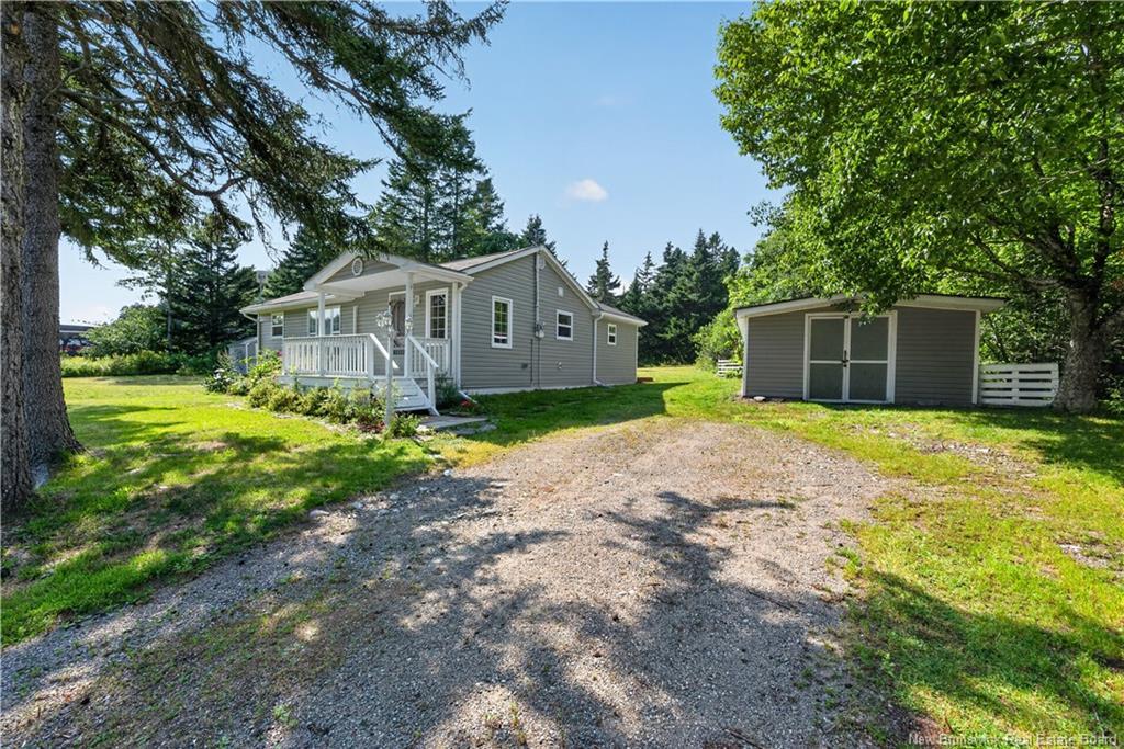 8250 Main, Alma, NB